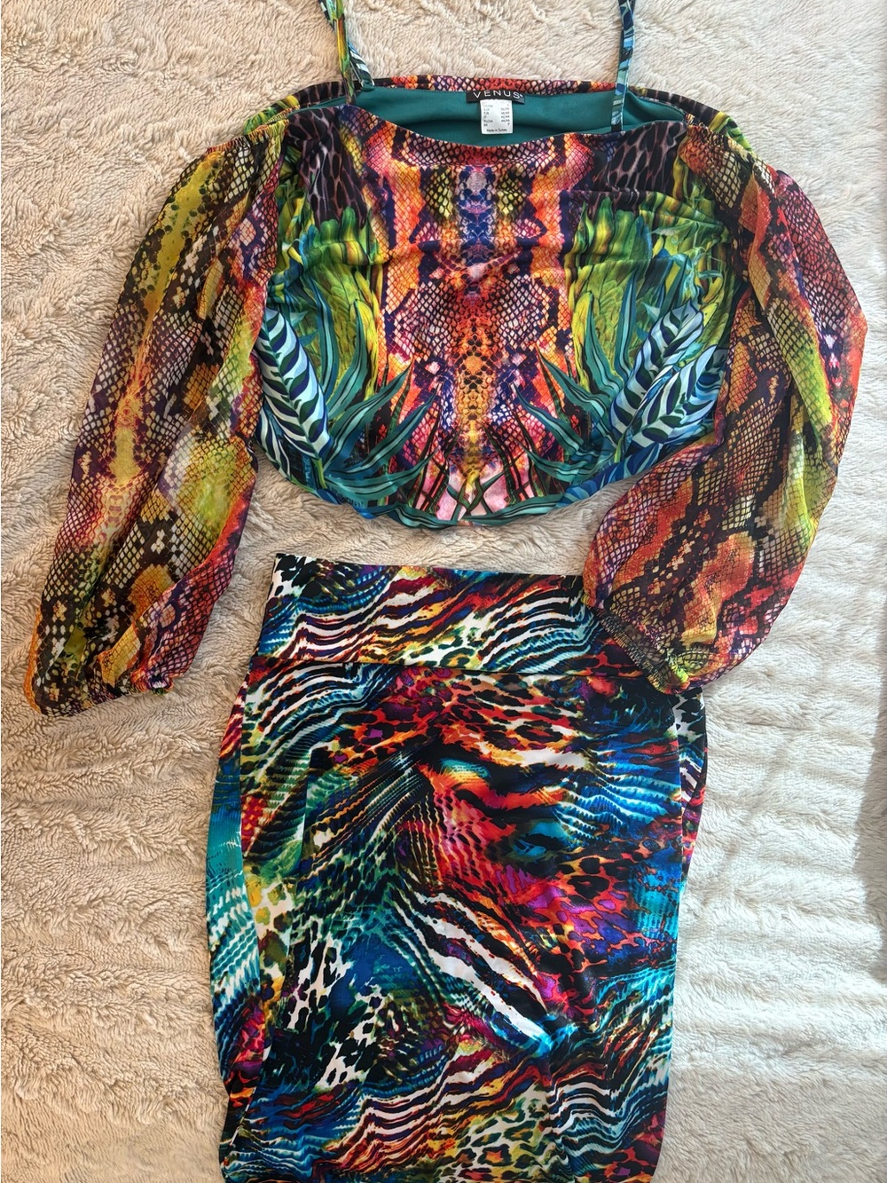 VENUS Multicolor Snake-Print Two-Piece Set with Teal Lining